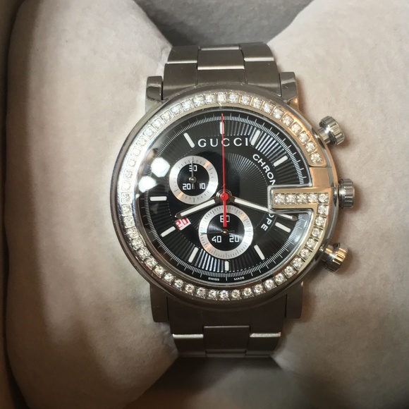 Authentic Unisex Gucci Diamond Watch YA101324 - Picture 3 of 4